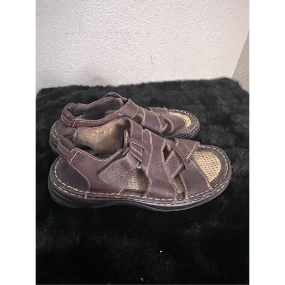 The brown shoe company reedsburg Jesus sandals 10 - Picture 1 of 5